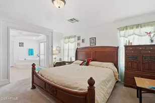 6826 S 41st Dr, Phoenix, AZ 85041 - Photo 28