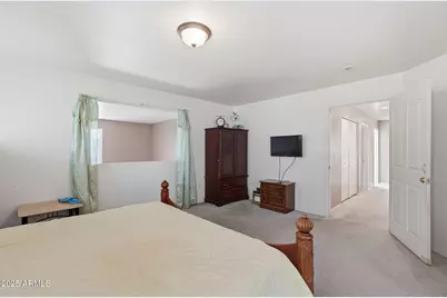 6826 S 41st Drive, Phoenix, AZ 85041 - Photo 32