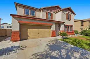 6826 S 41st Dr, Phoenix, AZ 85041 - Photo 2