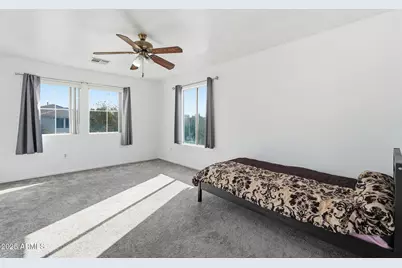 6826 S 41st Drive, Phoenix, AZ 85041 - Photo 32
