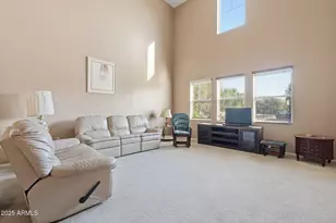 6826 S 41st Dr, Phoenix, AZ 85041 - Photo 8