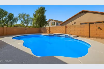 6826 S 41st Drive, Phoenix, AZ 85041 - Photo 42