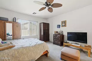 6826 S 41st Dr, Phoenix, AZ 85041 - Photo 28