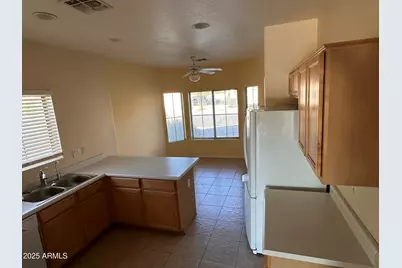25412 N 40th Lane, Phoenix, AZ 85083 - Photo 6