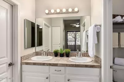 2989 N 44th Street #1003, Phoenix, AZ 85018 - Photo 20