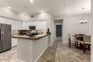 2989 N 44th St, Phoenix, AZ 85018 - Photo 14