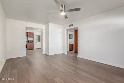 6813 E Pinchot Avenue, Scottsdale, AZ 85251 - Photo 8