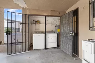 3539 E Palm Ln, Phoenix, AZ 85008 - Photo 6