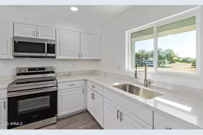 438 Liesen Drive, Morristown, AZ 85342 - Photo 10