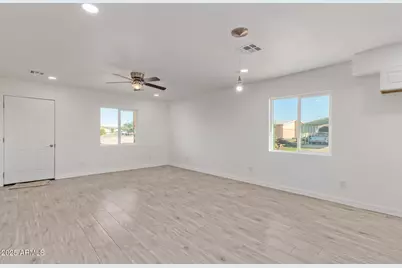 438 Liesen Drive, Morristown, AZ 85342 - Photo 6