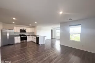 920 Logan Wy, Wickenburg, AZ 85390 - Photo 2