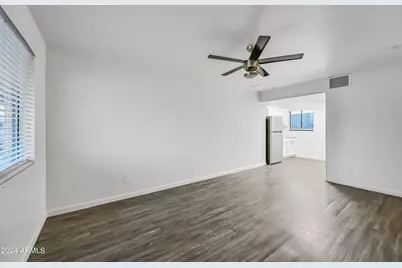 1744 W Glendale Avenue #8B, Phoenix, AZ 85021 - Photo 2