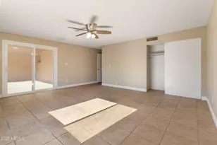 3427 W Malapai Dr, Phoenix, AZ 85051 - Photo 2