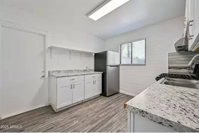 1744 W Glendale Avenue #15, Phoenix, AZ 85021 - Photo 8