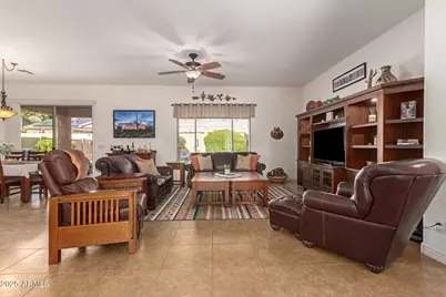 236 W Caribbean Drive, Casa Grande, AZ 85122 - Photo 6
