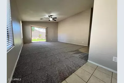 10419 N 58th Drive, Glendale, AZ 85302 - Photo 2