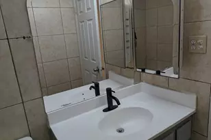 2018 W Cactus Rd, Phoenix, AZ 85029 - Photo 34