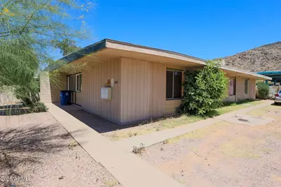 2018 W Cactus Road, Phoenix, AZ 85029 - Photo 16