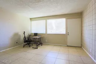 2018 W Cactus Rd, Phoenix, AZ 85029 - Photo 18