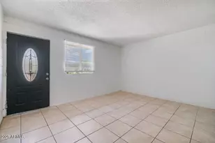 2018 W Cactus Rd, Phoenix, AZ 85029 - Photo 2