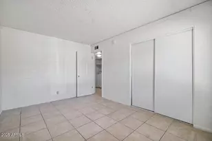 2018 W Cactus Rd, Phoenix, AZ 85029 - Photo 12