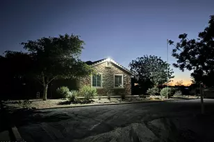 727 W Zion Ln, San Tan Valley, AZ 85143 - Photo 2