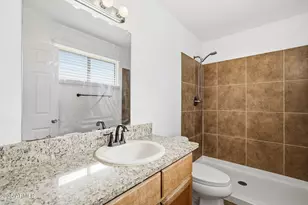 6437 W College Dr, Phoenix, AZ 85033 - Photo 26