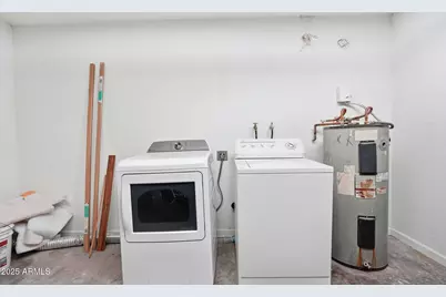 6437 W College Drive, Phoenix, AZ 85033 - Photo 28