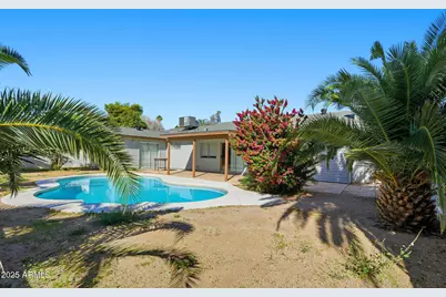 6437 W College Drive, Phoenix, AZ 85033 - Photo 36