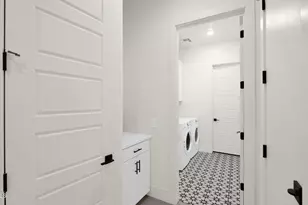 38500 N School House Rd, Cave Creek, AZ 85331 - Photo 18