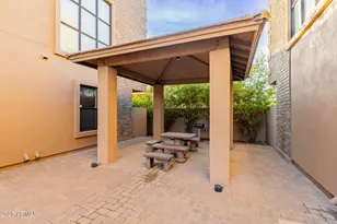 920 E Mitchell Dr, Phoenix, AZ 85014 - Photo 68