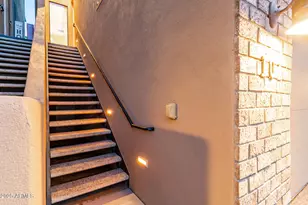 920 E Mitchell Dr, Phoenix, AZ 85014 - Photo 8