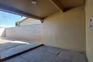 3852 W Earll Dr, Phoenix, AZ 85019 - Photo 18