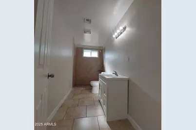3852 W Earll Drive, Phoenix, AZ 85019 - Photo 8