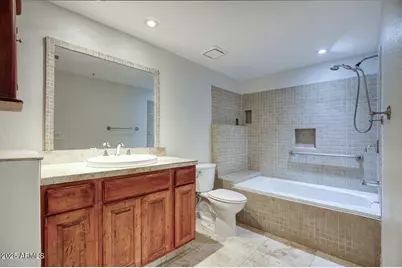 750 E Northern Avenue #1055, Phoenix, AZ 85020 - Photo 12