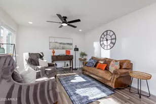 2936 W Michelle Dr, Phoenix, AZ 85053 - Photo 2