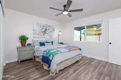 2936 W Michelle Drive, Phoenix, AZ 85053 - Photo 10