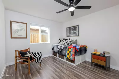 2936 W Michelle Drive, Phoenix, AZ 85053 - Photo 14