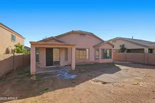 10910 W Davis Ln, Avondale, AZ 85323 - Photo 30