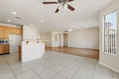10910 W Davis Lane, Avondale, AZ 85323 - Photo 10