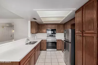 19095 N 97th Lane, Peoria, AZ 85382 - Photo 4