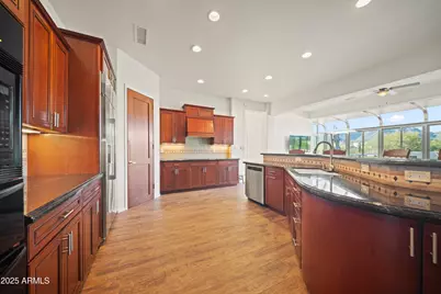 5894 E Hidden Springs Road, Cave Creek, AZ 85331 - Photo 10