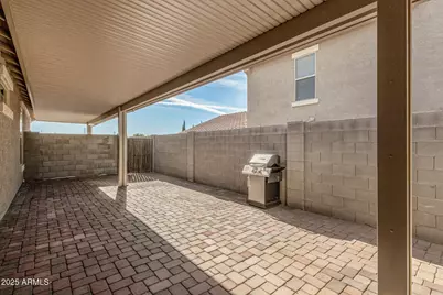 10749 W Swayback Pass Pass, Peoria, AZ 85383 - Photo 18
