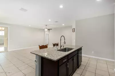 10749 W Swayback Pass Pass, Peoria, AZ 85383 - Photo 26