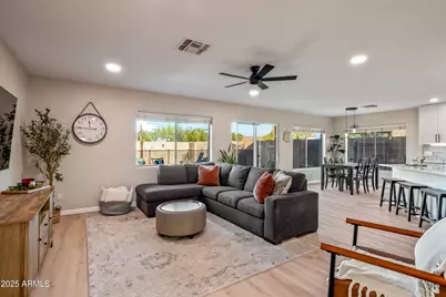 23218 N 22nd Place, Phoenix, AZ 85024 - Photo 8