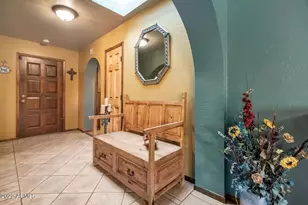 2833 E Hillery Dr, Phoenix, AZ 85032 - Photo 4