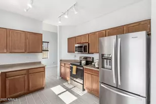 24817 W Hacienda Ave, Buckeye, AZ 85326 - Photo 10