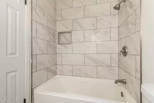 7808 W Clarendon Ave, Phoenix, AZ 85033 - Photo 20