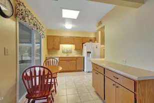 9502 W Calico Dr, Sun City, AZ 85373 - Photo 16