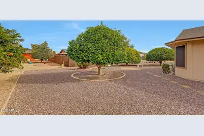 9502 W Calico Drive, Sun City, AZ 85373 - Photo 34